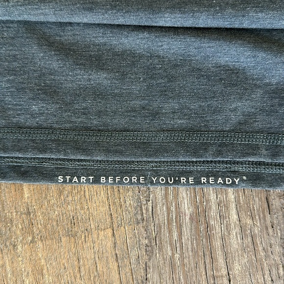 Fourlaps x Peloton Men’s 3 button T shirt - Size L - Picture 4 of 6